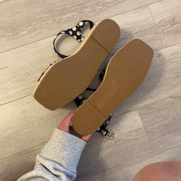 Brand new zara platforms sandals - Picture 3 of 5